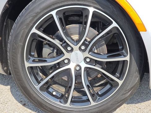Used 2006 Pontiac Solstice Convertible w/ Premium Package RWD image 9