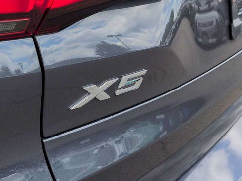 Used 2021 BMW X5 xDrive40i w/ M Sport Package AWD/4WD image 13