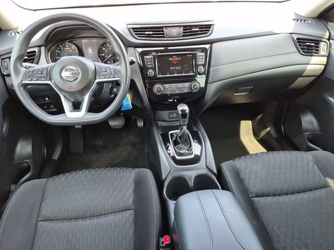 Used 2018 Nissan Rogue S FWD image 22