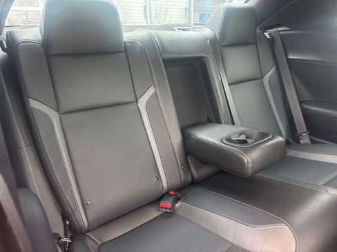 Used 2022 Dodge Challenger SXT w/ Plus Package image 14