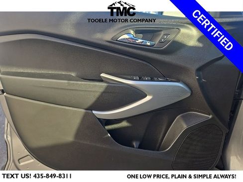 Used 2025 Chevrolet Trax LS w/ LPO, Blackout Package image 10