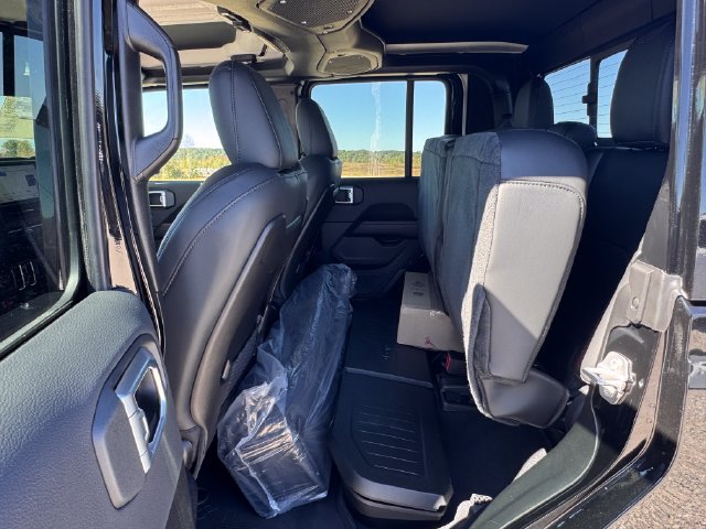 New 2027 Jeep Gladiator Rubicon AWD/4WD image 19