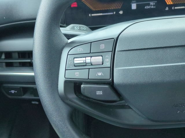 Used 2025 Kia K4 FWD image 16