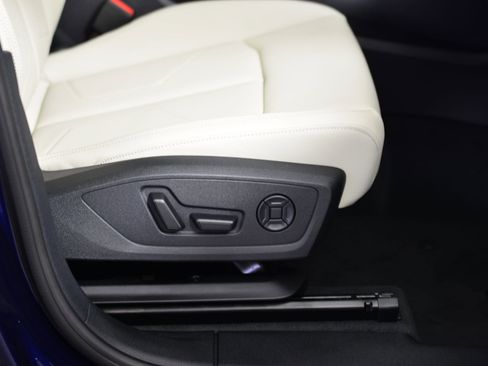 New 2025 Audi Q3 2.0T Premium w/ Convenience Package image 11