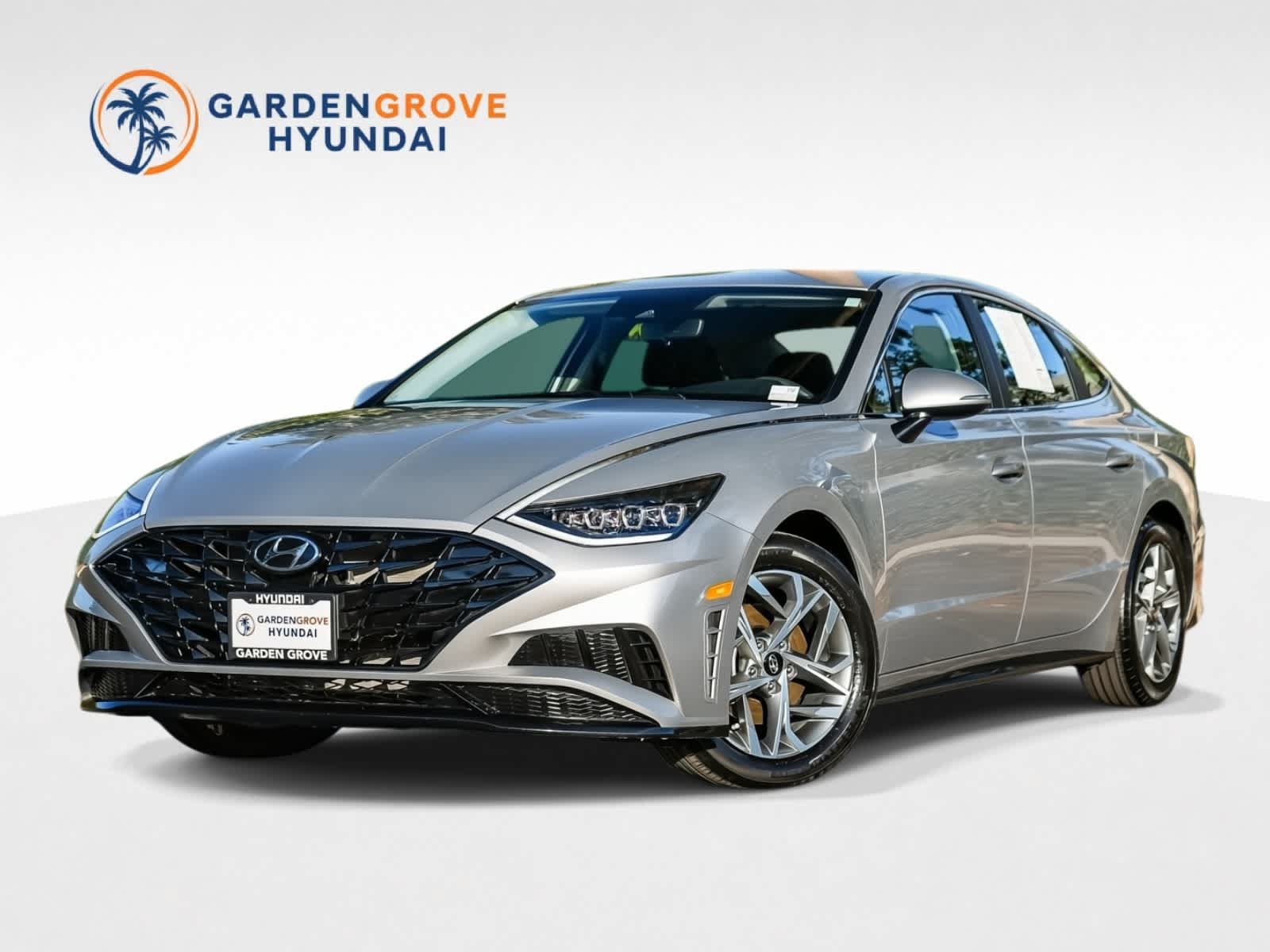 Used 2023 Hyundai Sonata SEL w/ Preferred Accessory Package FWD image 1