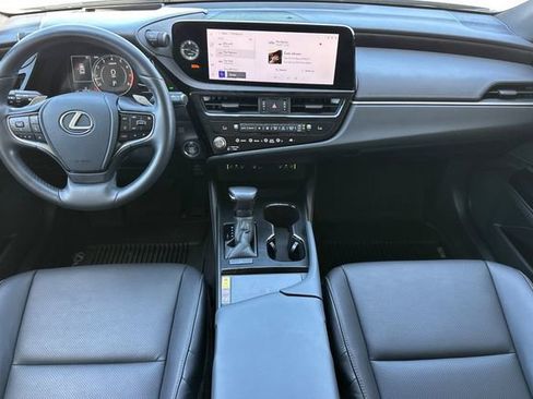 Used 2025 Lexus ES 350 w/ Premium Package FWD image 16