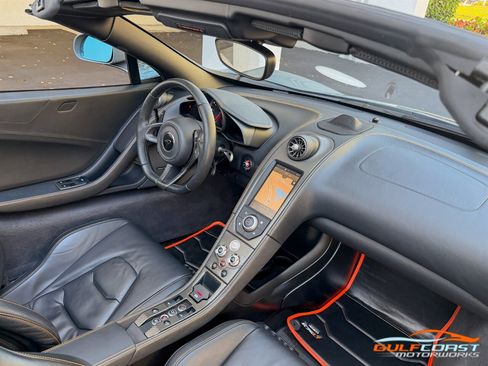 Used 2016 McLaren 675LT image 35