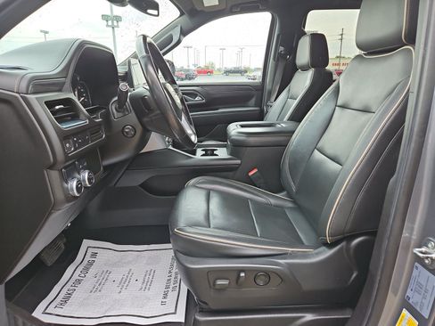 Used 2021 GMC Yukon SLT w/ SLT Premium Package RWD image 7