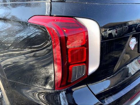 Used 2024 Hyundai Palisade Calligraphy image 12