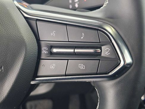 Used 2025 Chevrolet Traverse LT w/ Driver Confidence Package image 30