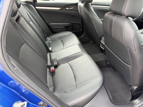 Used 2016 Honda Civic Touring image 19