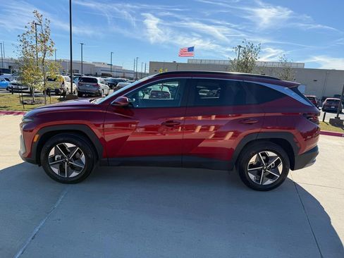 Certified 2025 Hyundai Tucson SEL image 8