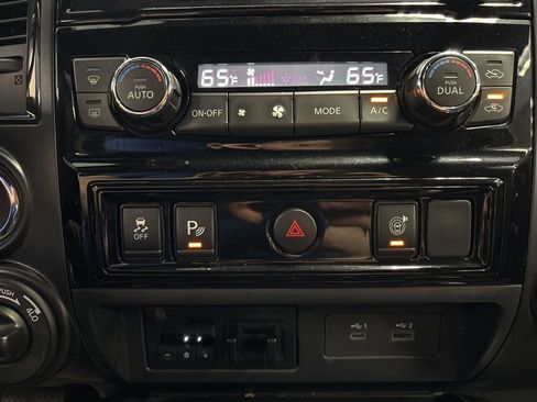 Used 2021 Nissan Titan PRO-4X w/ Pro-4x Utility Package image 35