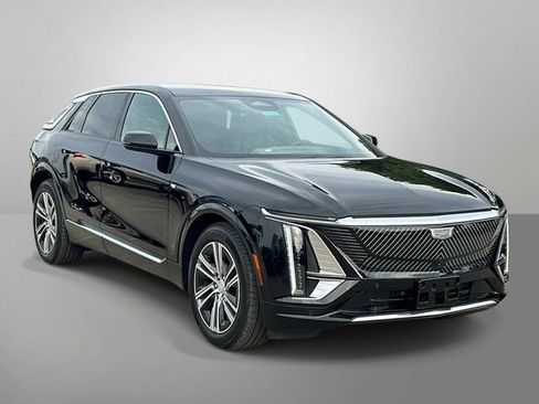 Used 2026 Cadillac Lyriq Luxury AWD/4WD image 25