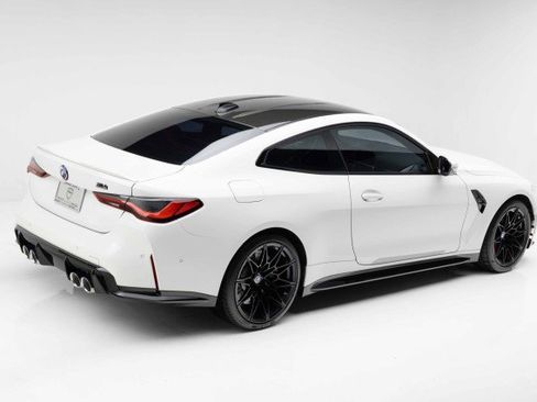 Used 2022 BMW M4 Competition w/ Executive Package image 3