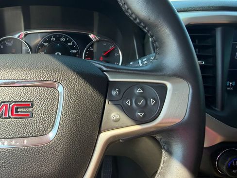 Used 2017 GMC Acadia Denali w/ Technology Package FWD image 31
