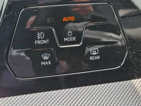 New 2026 Volkswagen GTI SE FWD image 12