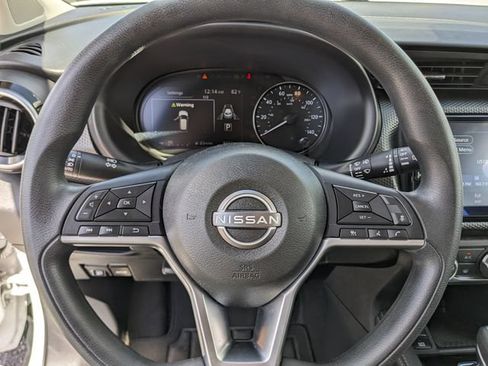 Used 2023 Nissan Kicks SV FWD image 32