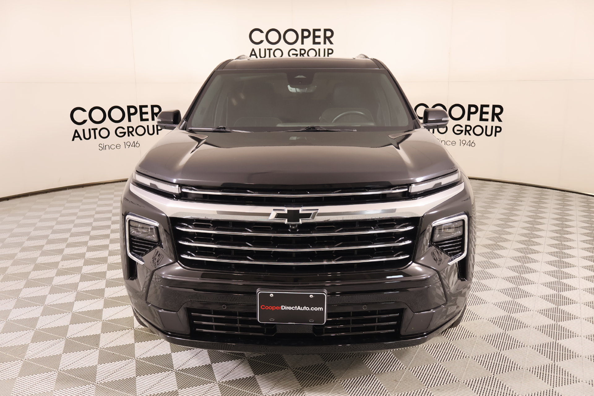 Used 2025 Chevrolet Traverse High Country FWD image 8
