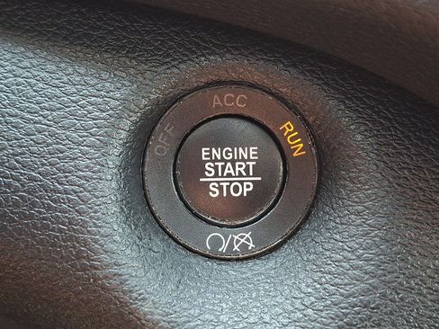 Used 2020 Jeep Cherokee Limited AWD/4WD image 22