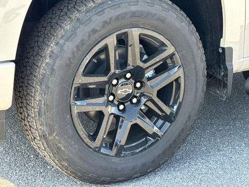 New 2026 Chevrolet Silverado 1500 Custom w/ Turbomax Blackout Package AWD/4WD image 17