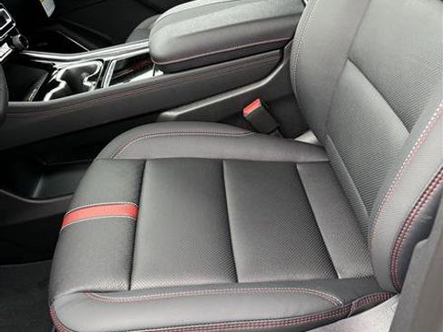 New 2026 Chevrolet Traverse RS image 9