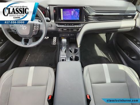 Used 2025 Toyota Camry LE image 2