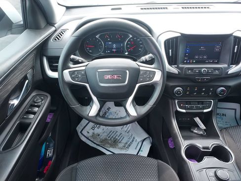 Used 2024 GMC Terrain SLE FWD image 16