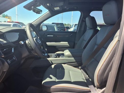 New 2026 GMC Acadia AT4 w/ Luxury Package AWD/4WD image 12