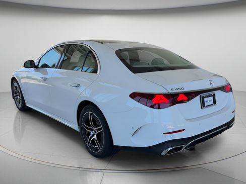 New 2026 Mercedes-Benz E 450 4MATIC Sedan image 3