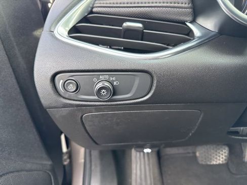 Used 2024 Chevrolet Malibu LT image 20