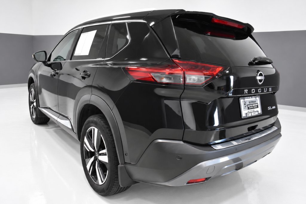 Certified 2023 Nissan Rogue SL w/ SL Premium Package AWD/4WD image 3