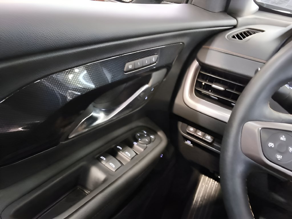 Used 2024 GMC Terrain AT4 w/ Tech Package AWD/4WD image 24