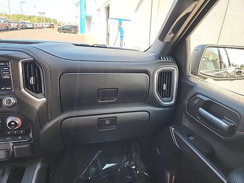 Used 2021 GMC Sierra 1500 AT4 w/ Technology Package AWD/4WD image 21