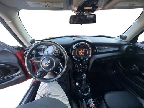 Used 2017 MINI Cooper S image 13