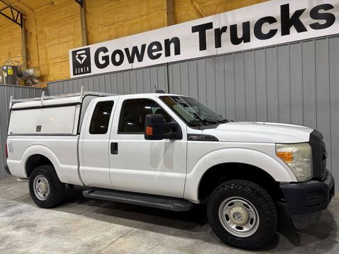 Used 2015 Ford F250 XL w/ Power Equipment Group image 3