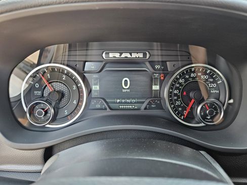 Used 2024 RAM 3500 Laramie AWD/4WD image 28