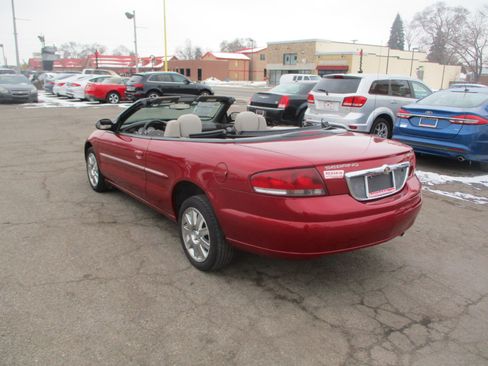 Used 2004 Chrysler Sebring Limited image 4