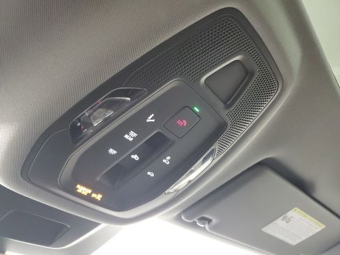 Used 2025 Audi Q6 e-tron Premium Plus w/ Premium Plus image 33