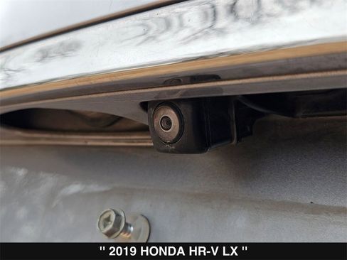 Used 2019 Honda HR-V LX image 10