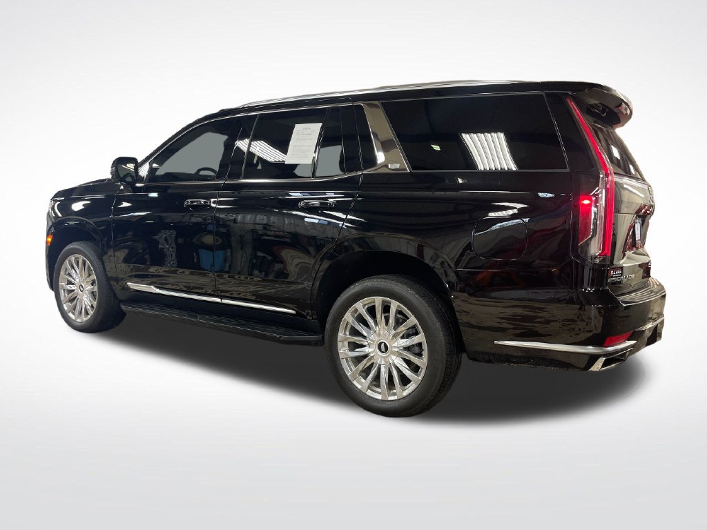 Used 2023 Cadillac Escalade Premium Luxury AWD/4WD image 3