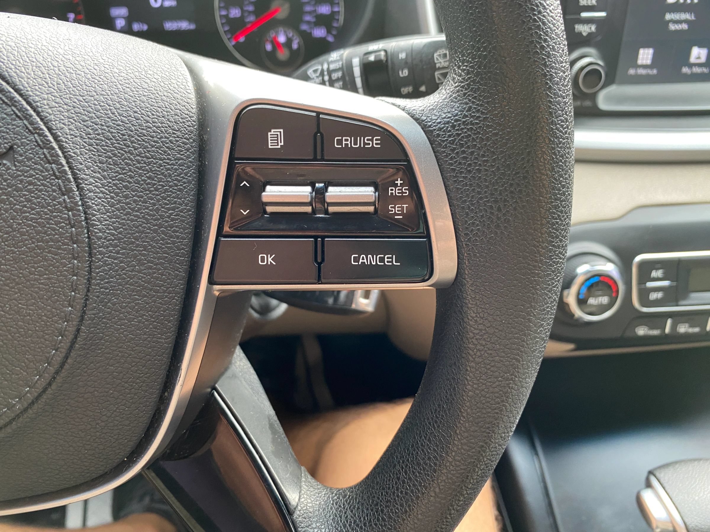 Used 2019 Kia Sorento FWD V6 image 17