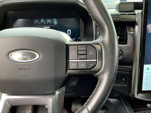 Used 2022 Ford Expedition Platinum AWD/4WD image 12