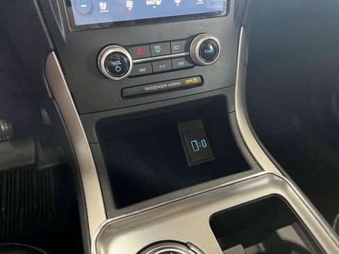 Used 2022 Ford Edge SEL w/ Convenience Package AWD/4WD image 23