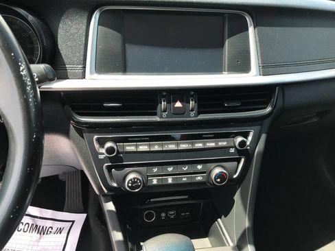 Used 2020 Kia Optima LX image 37
