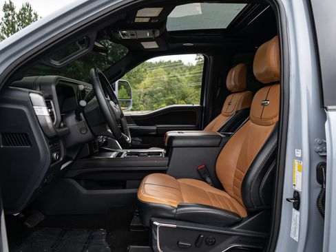Used 2024 Ford F250 Platinum AWD/4WD image 15