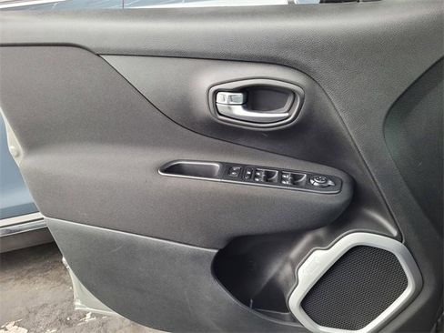 Certified 2019 Jeep Renegade Sport image 15