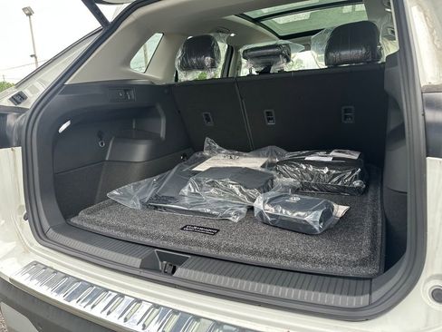 New 2026 Volkswagen Tiguan SE AWD/4WD image 19