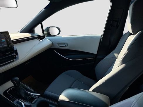 Used 2021 Toyota Corolla SE w/ Carpet Mat Package (TMS) image 22