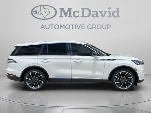 New 2025 Lincoln Aviator Reserve w/ Luxury Package RWD image 8